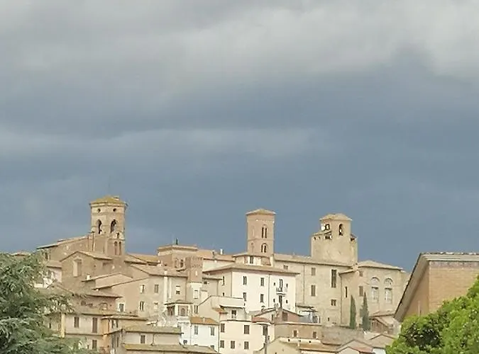 Nuovo Borgo - Posizione Ideale Per Visitare L\'Umbria, Perugia, Assisi E Le Altre Localita